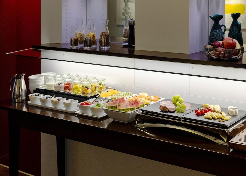 Boutique Hotel Helmhaus Zuerich Ngoại thất bức ảnh