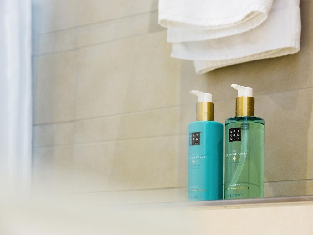 Boutique Hotel Helmhaus Zuerich Ngoại thất bức ảnh